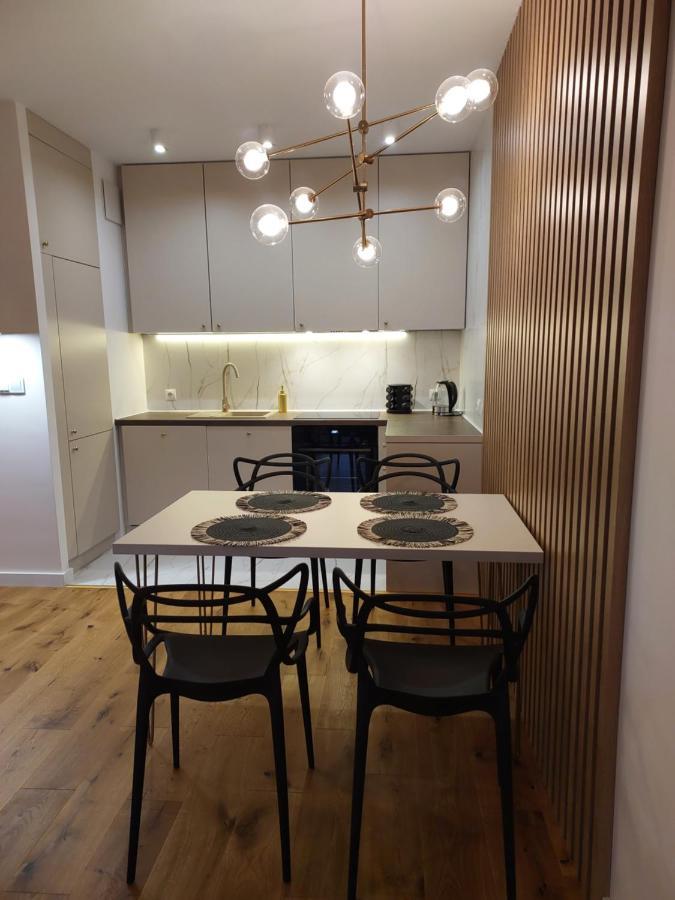 M2 Bemowo Apartament ワルシャワ エクステリア 写真